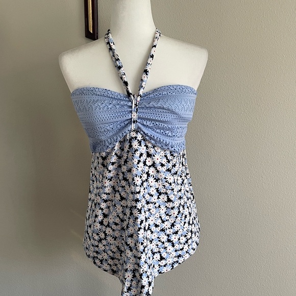 No Boundaries Tops - Floral Halter Top with Blue Lace Size L